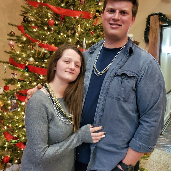 Meet your Posher, Taylor - Picture 3 of 7